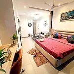 Supernova - Premium Luxurious Hotel In Noida