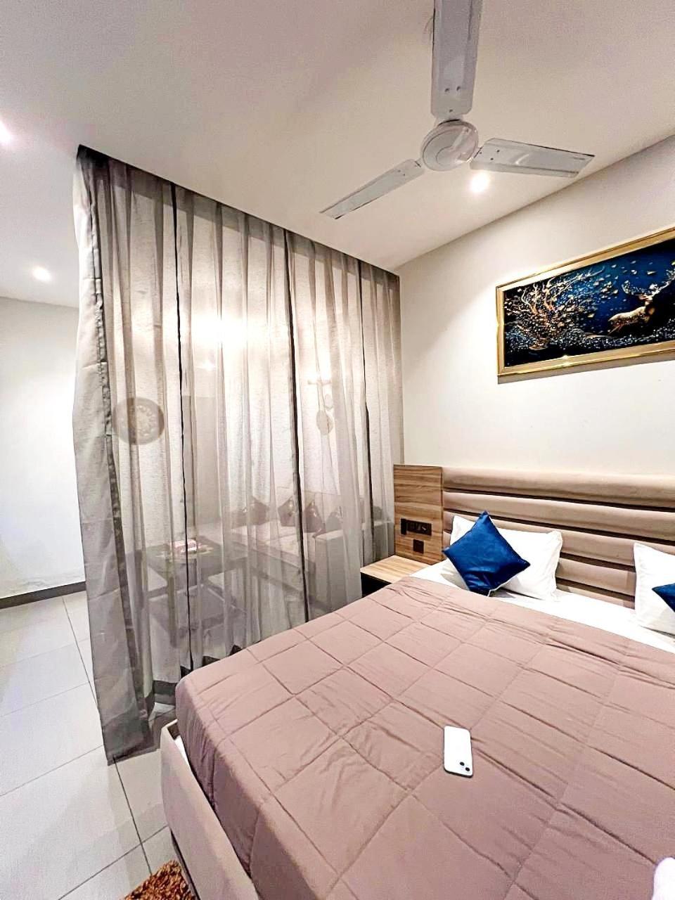 Hotel Supernova - Premium Luxurious In Noida 4*